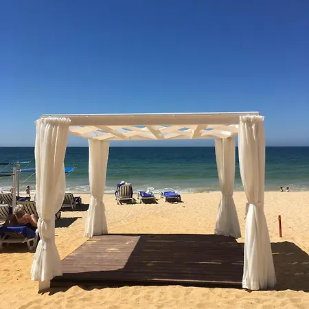 펜션 In Olhos De Agua Mit Gemeinschaftspool Und Schoener Aussicht 알부페이라