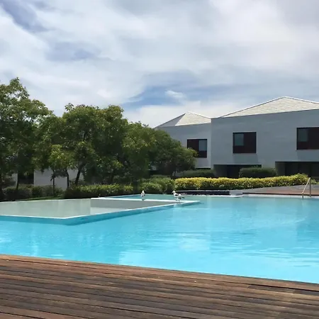 בית נופש In Olhos De Agua Mit Gemeinschaftspool Und Schoener Aussicht אלבופיירה